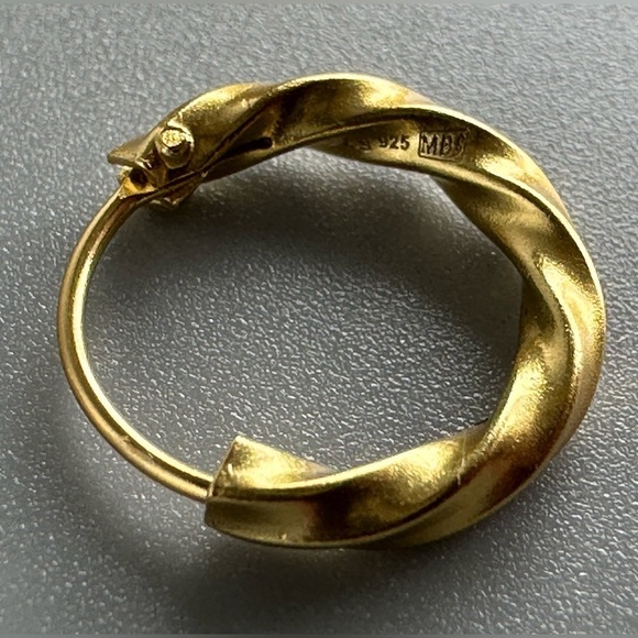 14K Gold Vermeil Twisted Huggie Hoop Earrings 12mm - Picture 5 of 11